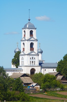 Колокольня Никитского монастыря