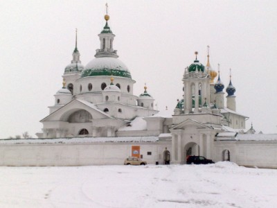 Зимний вид на Димитриевский собор